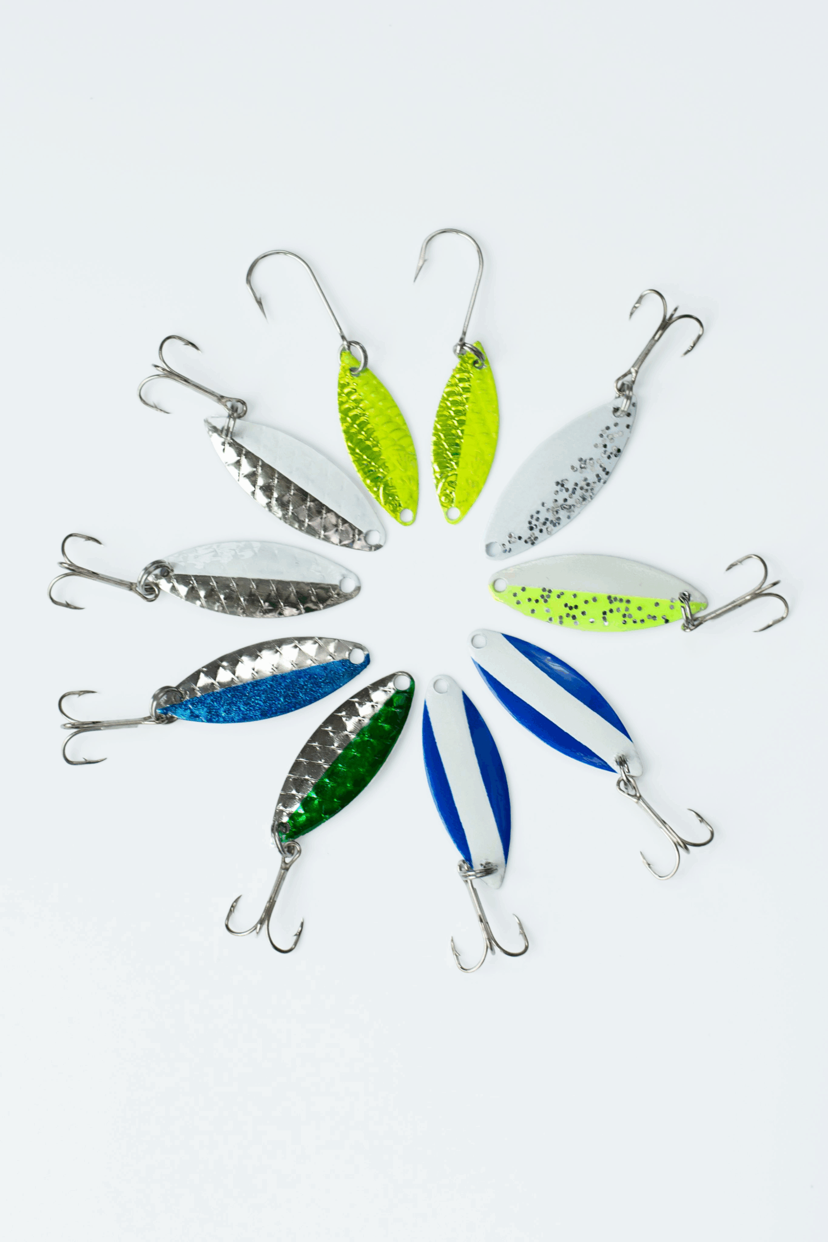 buy fish lure legion Voyager Livingston Lures the Menaces rounded belly produces an irresistible rocking wobble that mimics a stunned or fleeing baitfish exactly what triggers commitment from big fish Legion Lure Large Minnow Bait